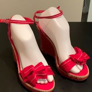 Beautiful Red bow wedge shoe size 8